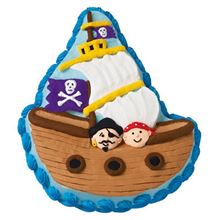 Picture of PIRATE SHIP CAKE