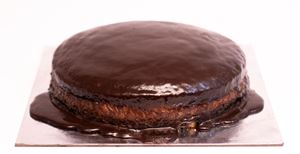 Picture of Boston Creampie Cake Full