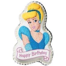 Picture of Disney Princess  Cinderella Eggless Vanilla Cake 